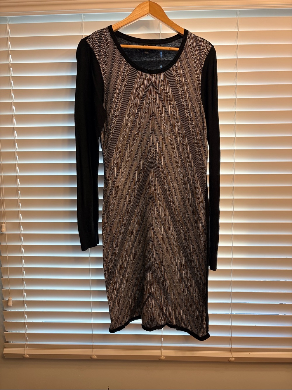 Woolrich Black and Gray Chevron Knit Long-Sleeve Dress